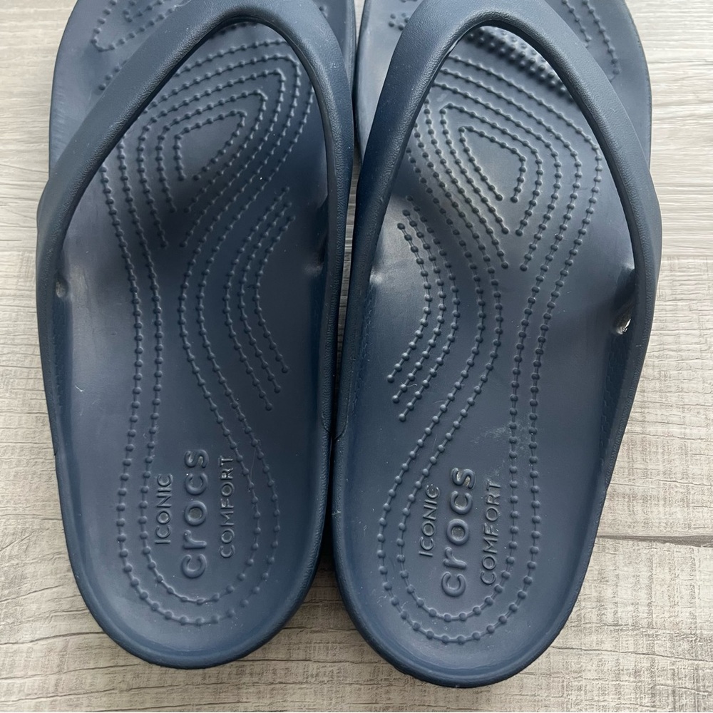 Crocs Women's Kadee II Flip Flop Sandals Navy Blue Pool Shoes Summer Sandals - Picture 4 of 12